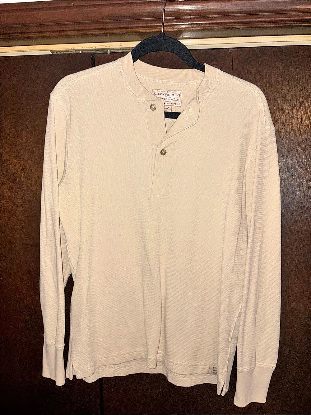 Filson Genuine Garment Long Sleeve Henley Cream Size Small Like New